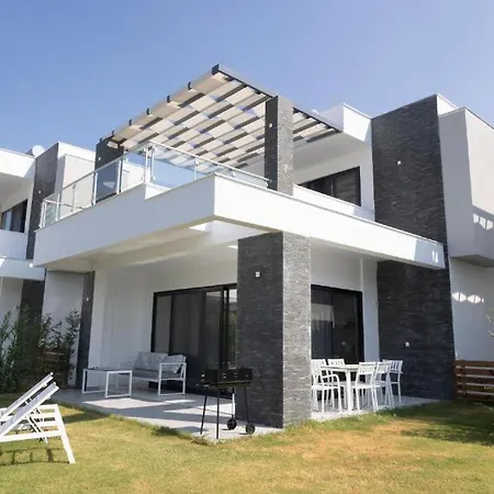 Villa Lux Et Mare Pefkochori